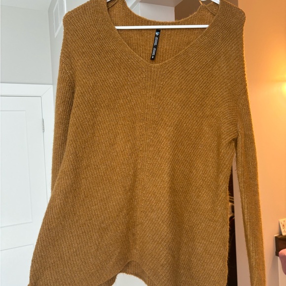 Rust Colored Sweater - Picture 3 of 3